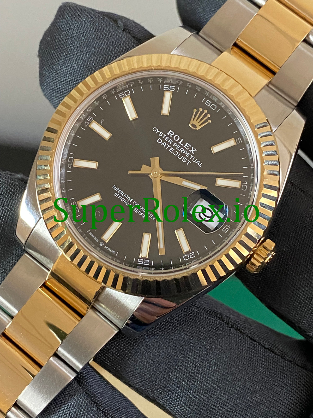 Rolex Datejust 41 Steel and Yellow Gold Black Index Dial Ref.126333